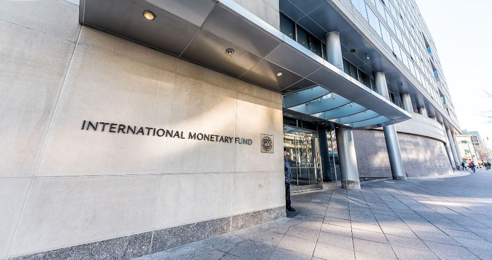 FMN ul parashikimet e rritjes globale, inflacioni i larte kercenon recesionin